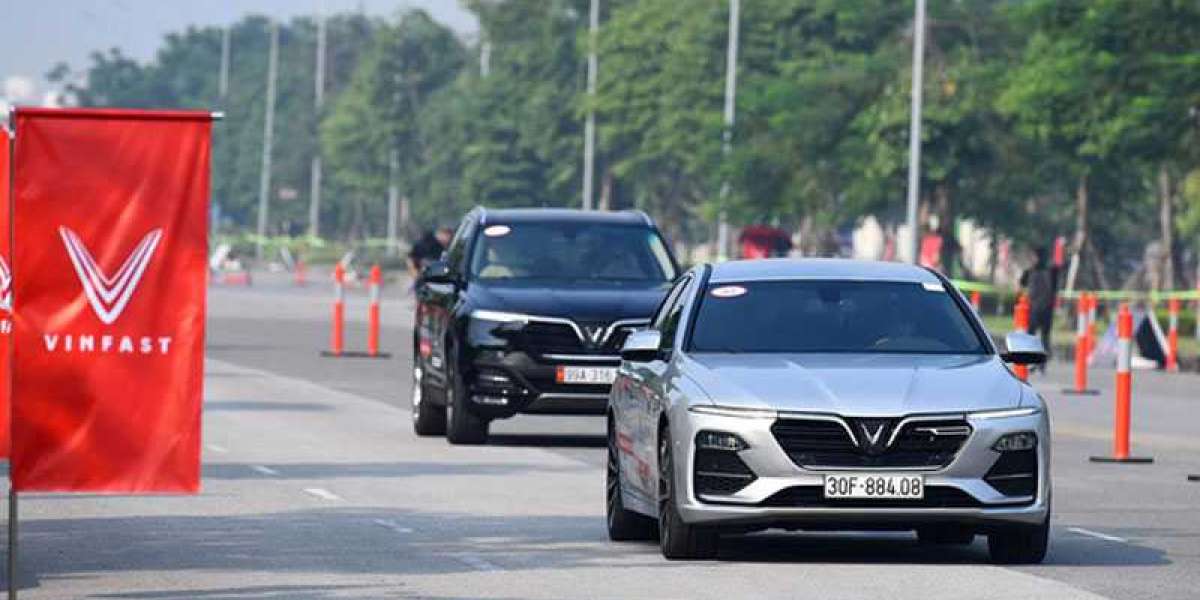 VinFast miễn phí lãi vay 2 năm đầu cho khách hàng mua xe Lux
