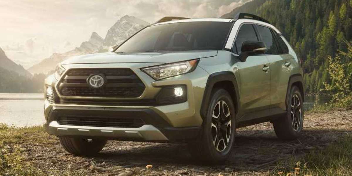 Toyota RAV4 đoạt danh hiệu Xe của năm tại quê nhà Nhật Bản