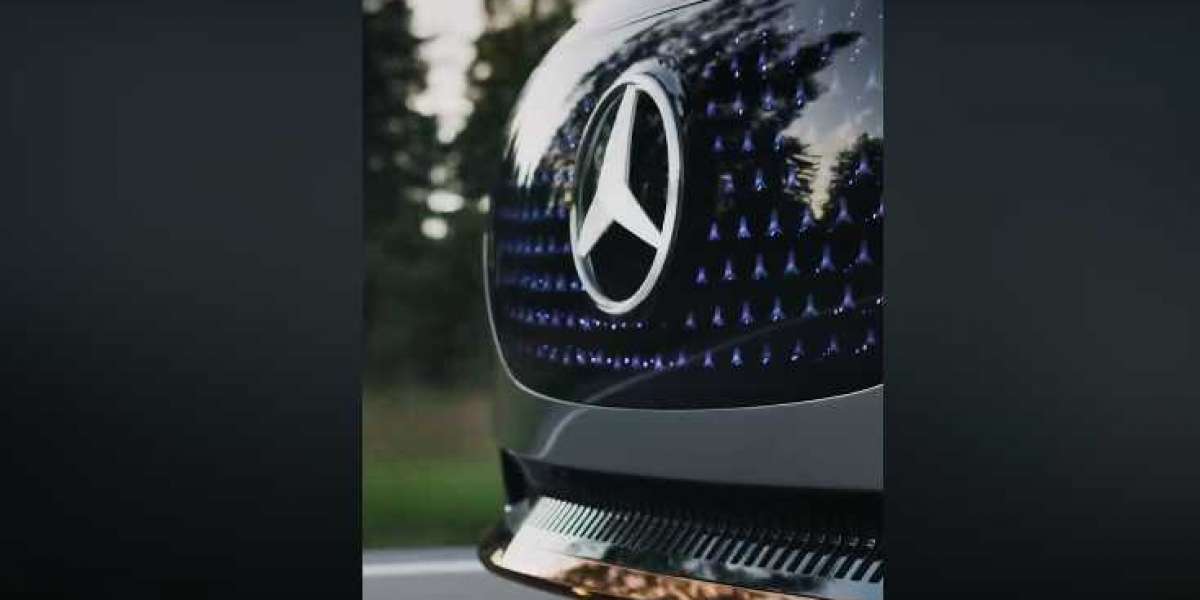 Mercedes-Benz Vision EQS tiếp tục lộ diện trước thềm ra mắt