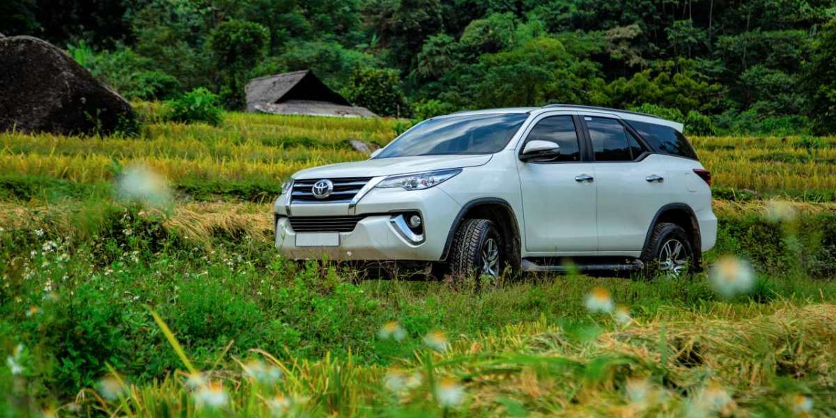 Tháng 7, mua Toyota Fortuner được đính kèm 1 năm bảo hiểm thân vỏ