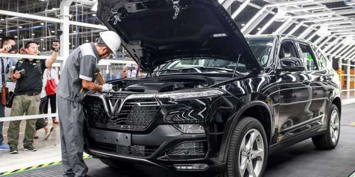 Xe nhập “trượt dốc”, ô tô trong nước “vui như mở cờ” vì ưu ái thuế phí