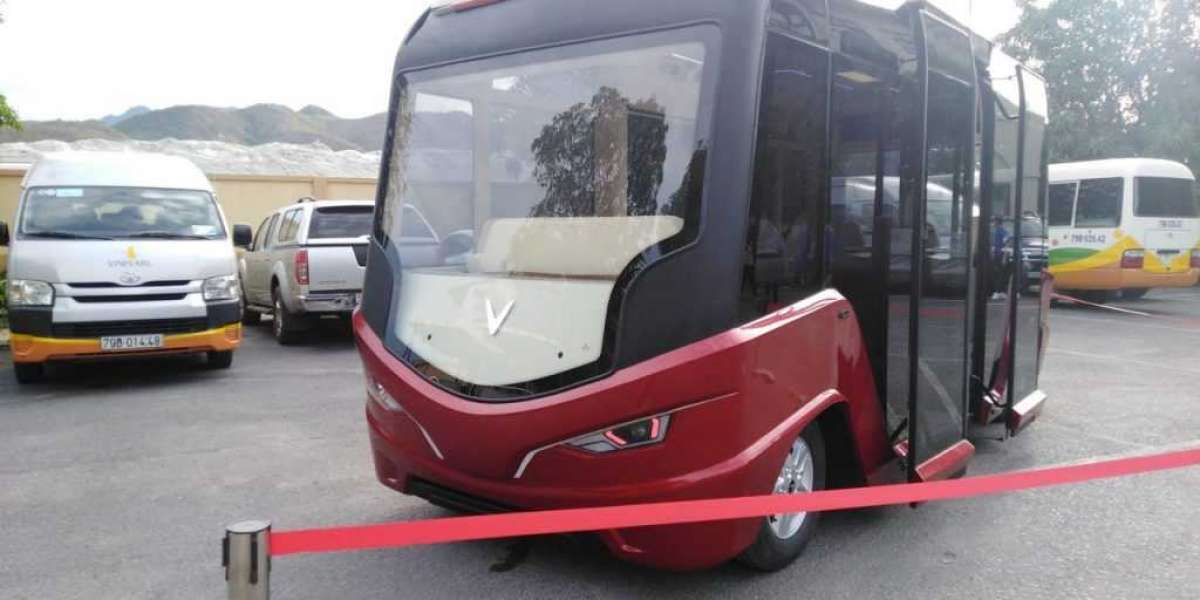 Xe bus VinFast lộ diện hoàn toàn