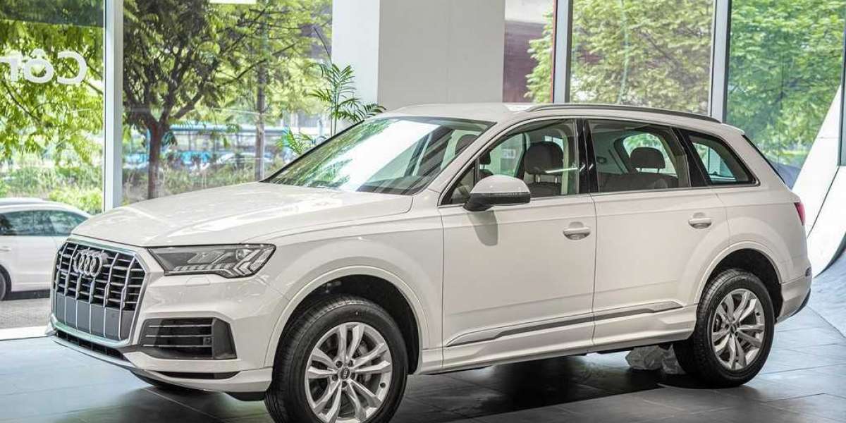 Audi Q7 thế hệ mới ra mắt trực tuyến tại Việt Nam, giá 4,280 tỷ đồng