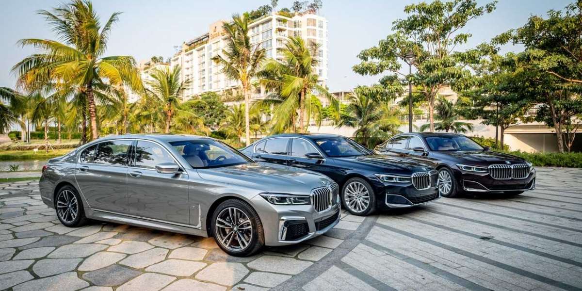 BMW 730Li Pure Exellence có gì đe doạ sự thống trị của S-Class?
