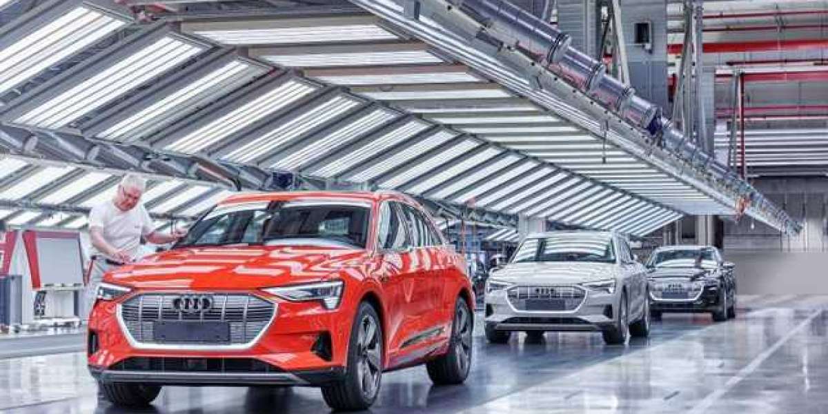 Audi phải tạm ngừng sản xuất xe chạy điện e-tron