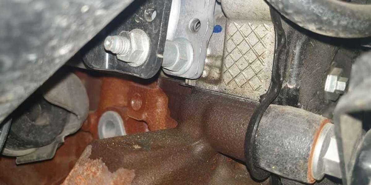 Cục Đăng Kiểm yêu cầu Ford Việt Nam giải trình sự cố chảy dầu