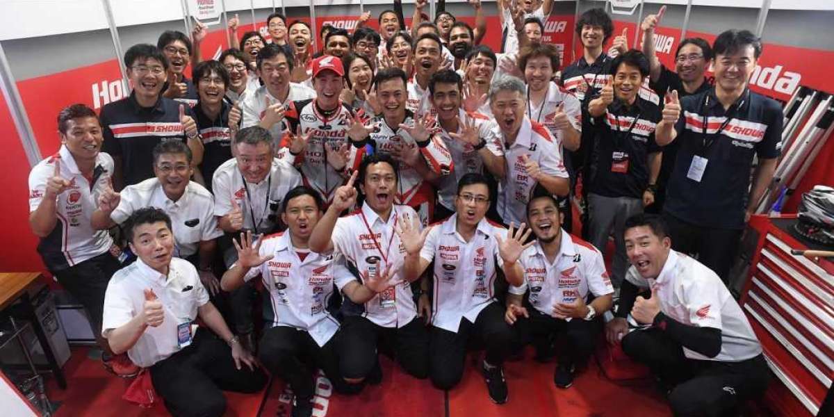 Kĩ thuật viên Honda Racing Vietnam tiếp tục tham gia vào đội hình Honda Asia-Dream Racing with SHOWA