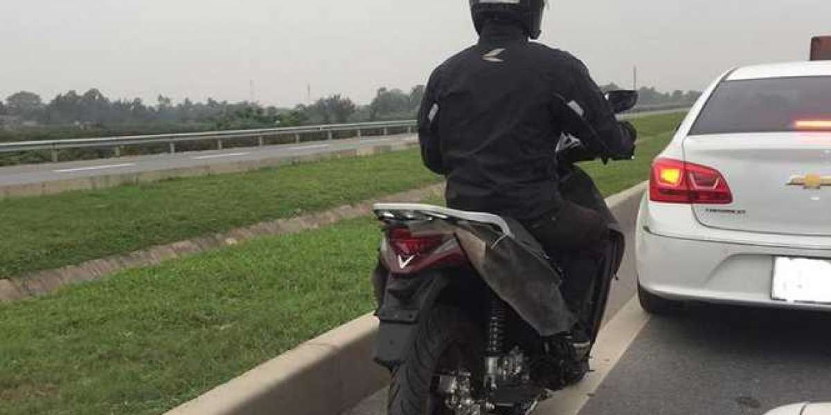 Xe máy điện VinFast V9 chạy thử trên đường?