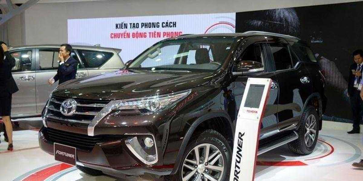 Toyota Fortuner bất ngờ giảm giá 30 triệu đồng