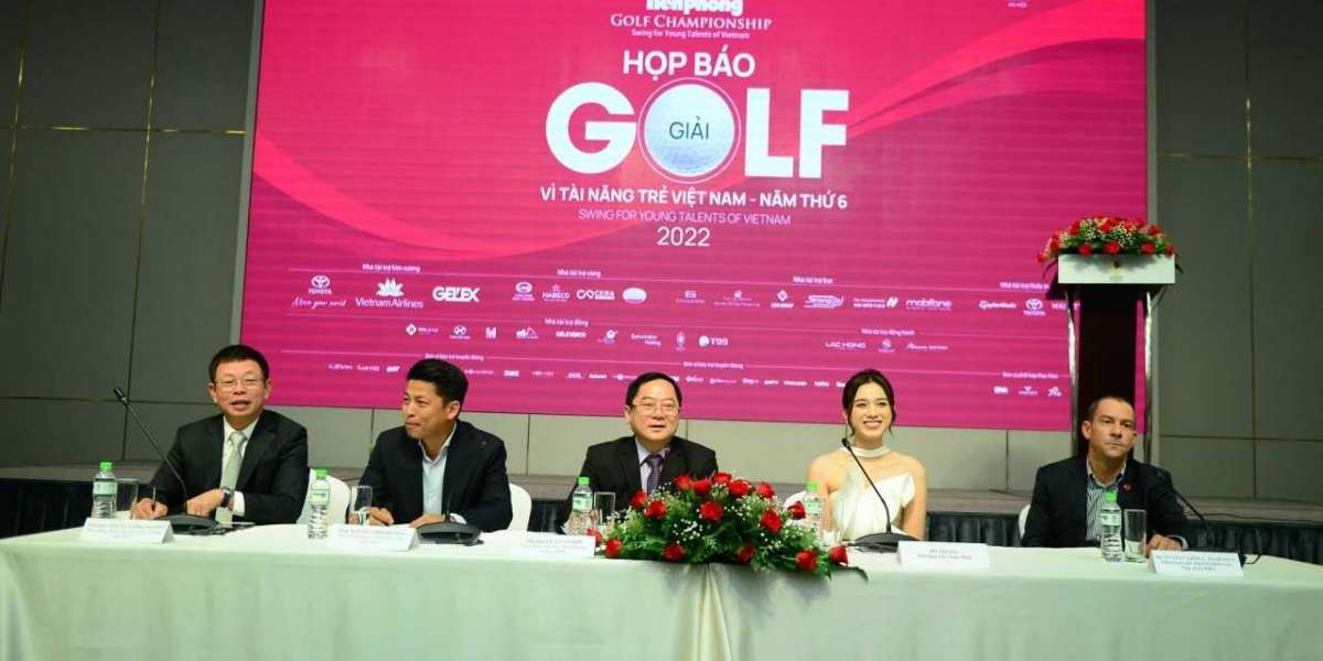 Toyota Việt Nam tiếp tục đồng hành cùng Giải Golf “Vì Tài năng trẻ Việt Nam 2022”
