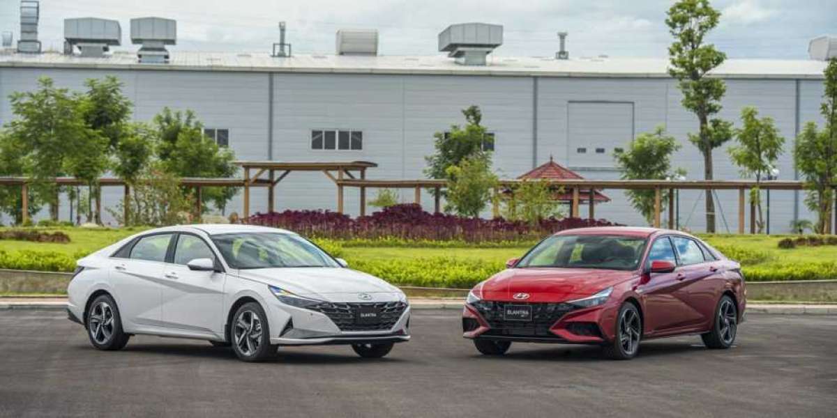 Hyundai Elantra thế hệ mới ra mắt thị trường Việt, giá cao nhất 799 triệu đồng