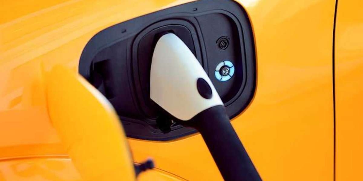 Pin silicon mới giúp ô tô điện lăn bánh 160km chỉ sau 5 phút sạc