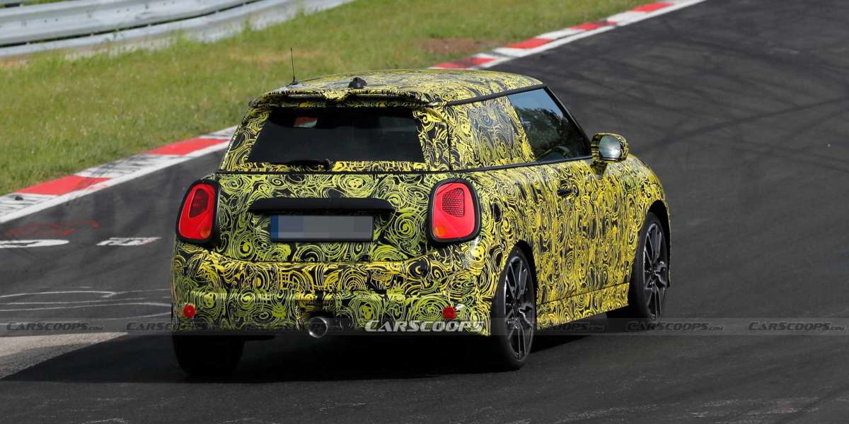 Mini Cooper S 2024 thử nghiệm ở Đức, khoe ống xả đơn ở giữa
