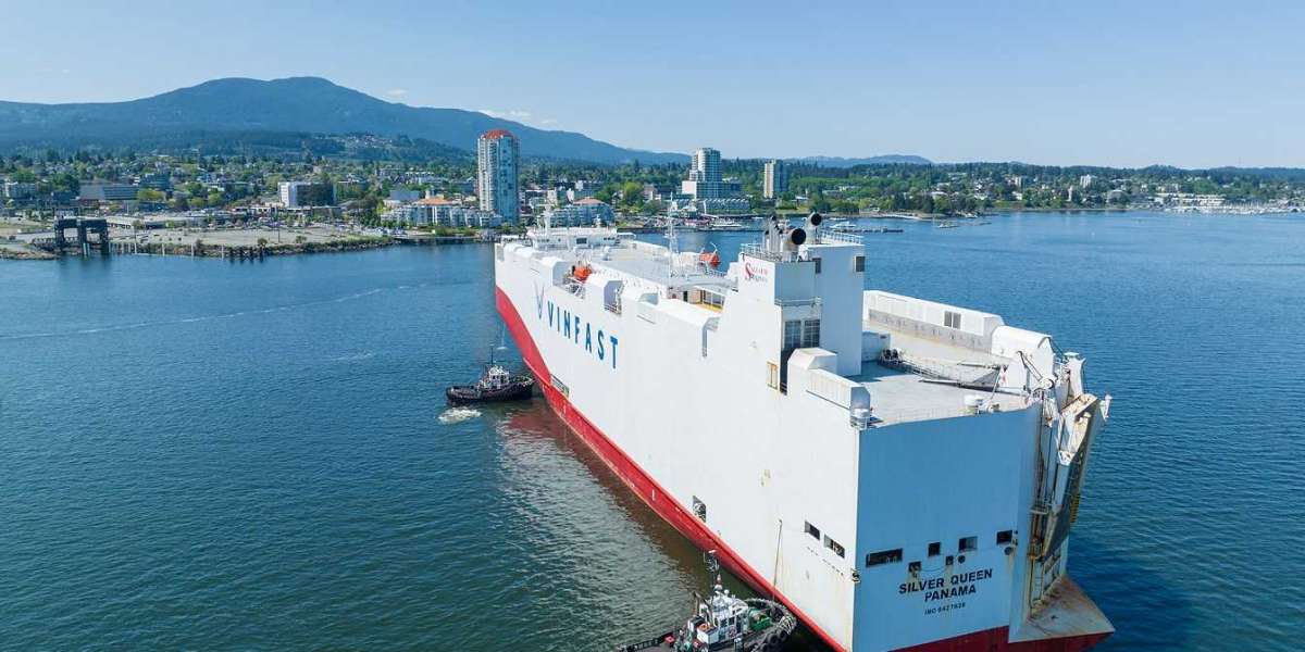 Lô xe VinFast VF 8 đầu tiên cập cảng Canada – sẵn sàng bàn giao từ tháng 6/2023