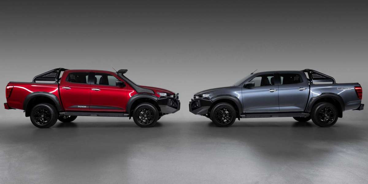 Mazda BT-50 cải thiện khả năng off-road với hai gói phụ kiện mới
