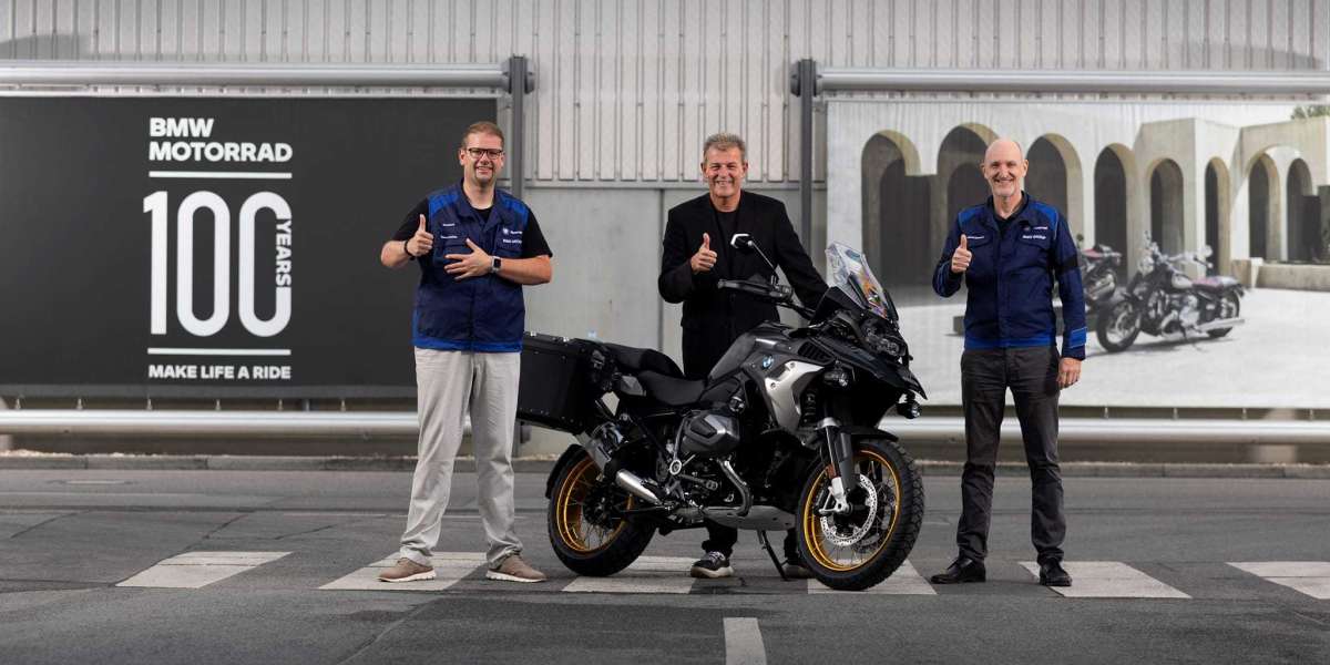 BMW công bố chiếc mô tô dòng GS thứ 1 triệu được xuất xưởng