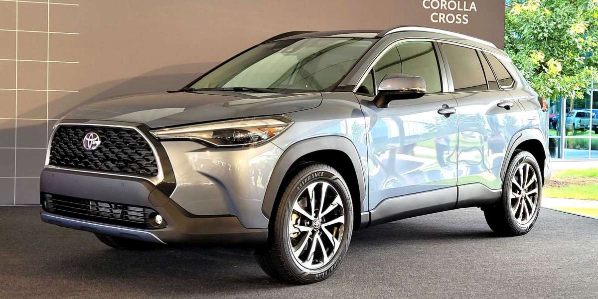 Toyota Corolla Cross triệu hồi vì lỗi túi khí