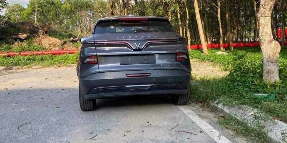 Lộ diện toàn bộ thiết kế VinFast VF6, nhiều người ấn tượng với phần đuôi xe