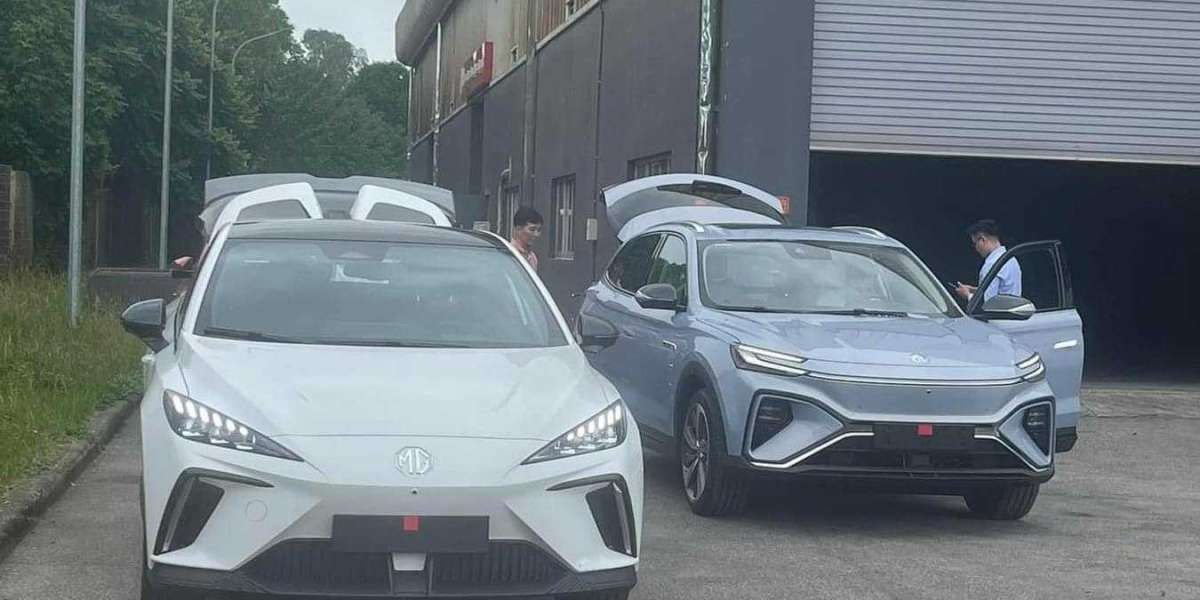 Hai mẫu xe điện MG bất ngờ xuất hiện tại đại lý TP HCM