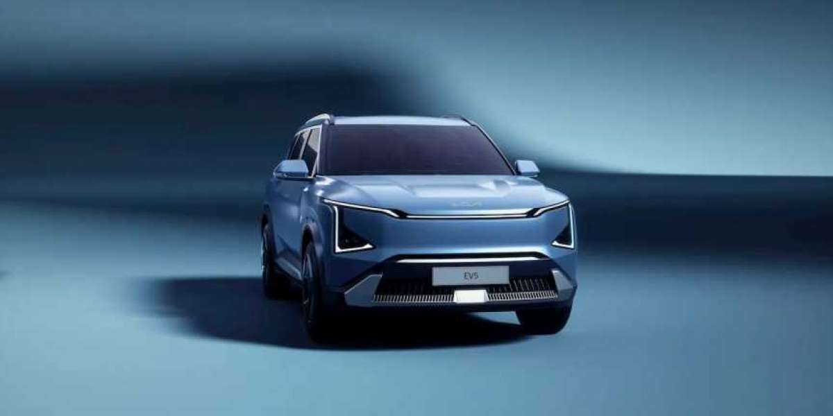SUV điện Kia EV5 công bố giá bán bất ngờ