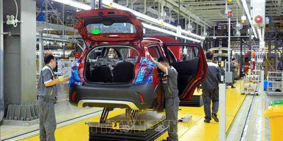 Doanh số ô tô tháng 8 tại Việt Nam giảm mạnh trong tháng Ngâu