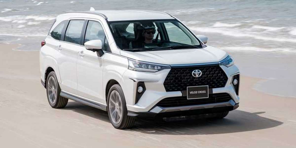 Tháng cuối áp dụng ưu đãi phí trước bạ, Toyota tung thêm khuyến mãi "khủng" cho các dòng xe hot