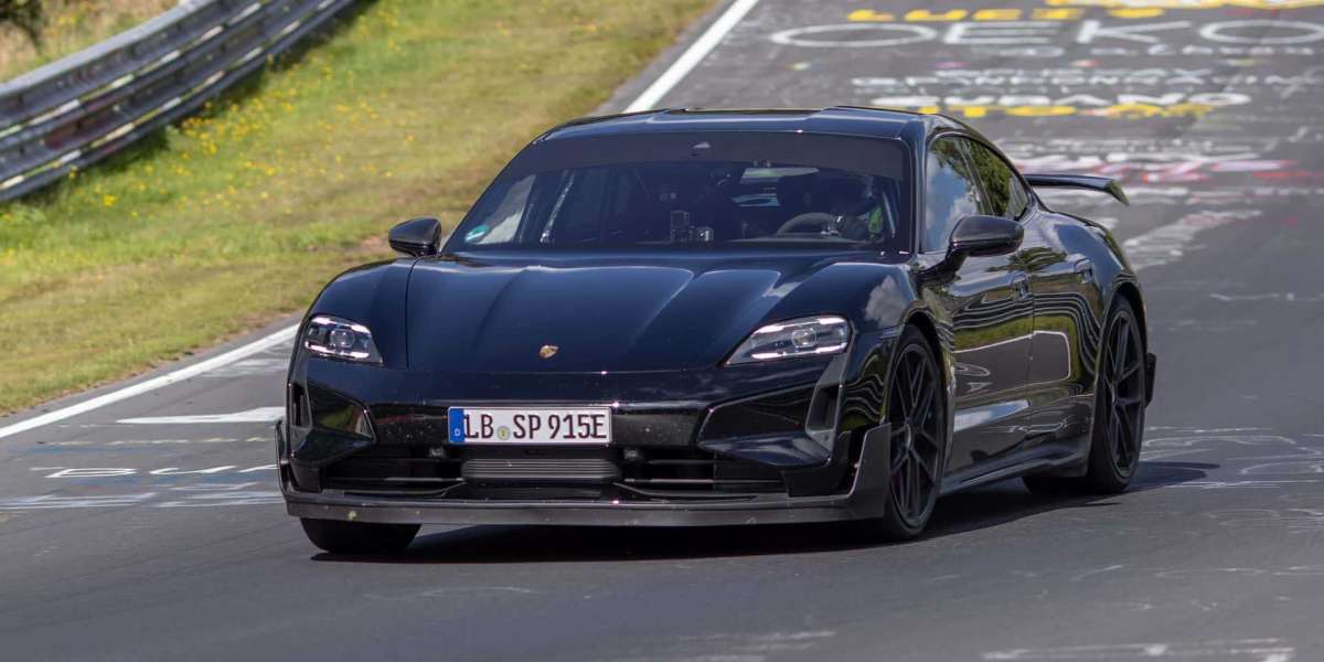 Porsche Taycan "bí ẩn" hủy diệt Tesla Model S khi thiết lập kỷ lục mới tại Nurburgring