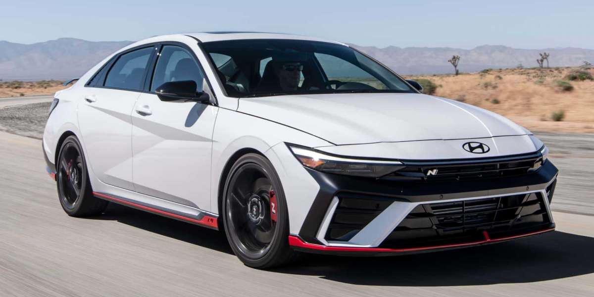 Hyundai Elantra N 2024 ra mắt với giá khởi điểm 34.850 USD