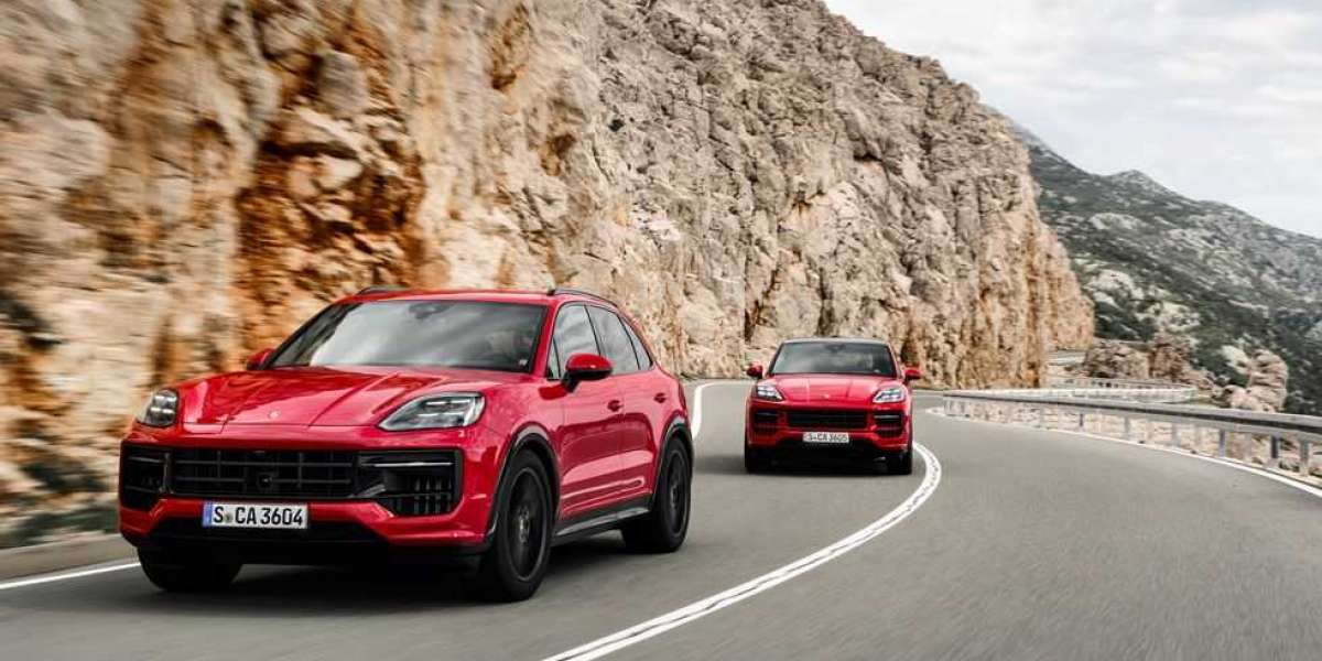 Porsche Cayenne GTS 2025 gia nhập cuộc chơi với 493 mã lực cùng giá bán khởi điểm 127.000 USD