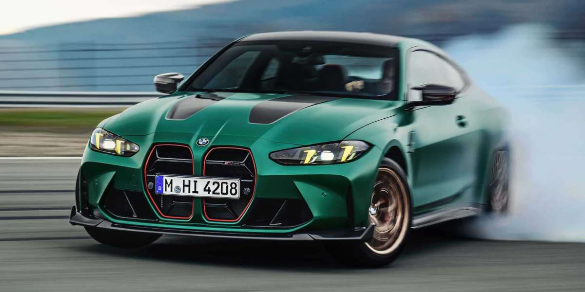 BMW M4 CS 2025: 543 mã lực và 124.675 USD