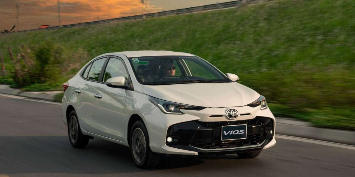 Toyota Vios giữ vững phong độ, tăng tốc đón mùa mua sắm cuối năm