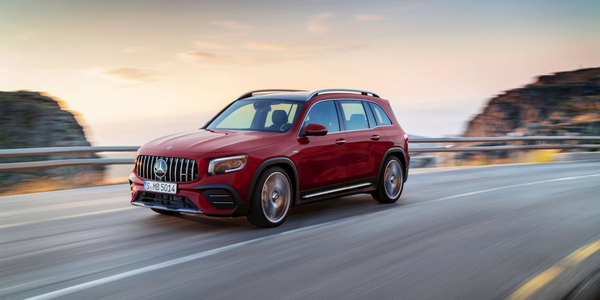 Mercedes Benz giảm một loạt mẫu xe tại thị trường Việt Nam