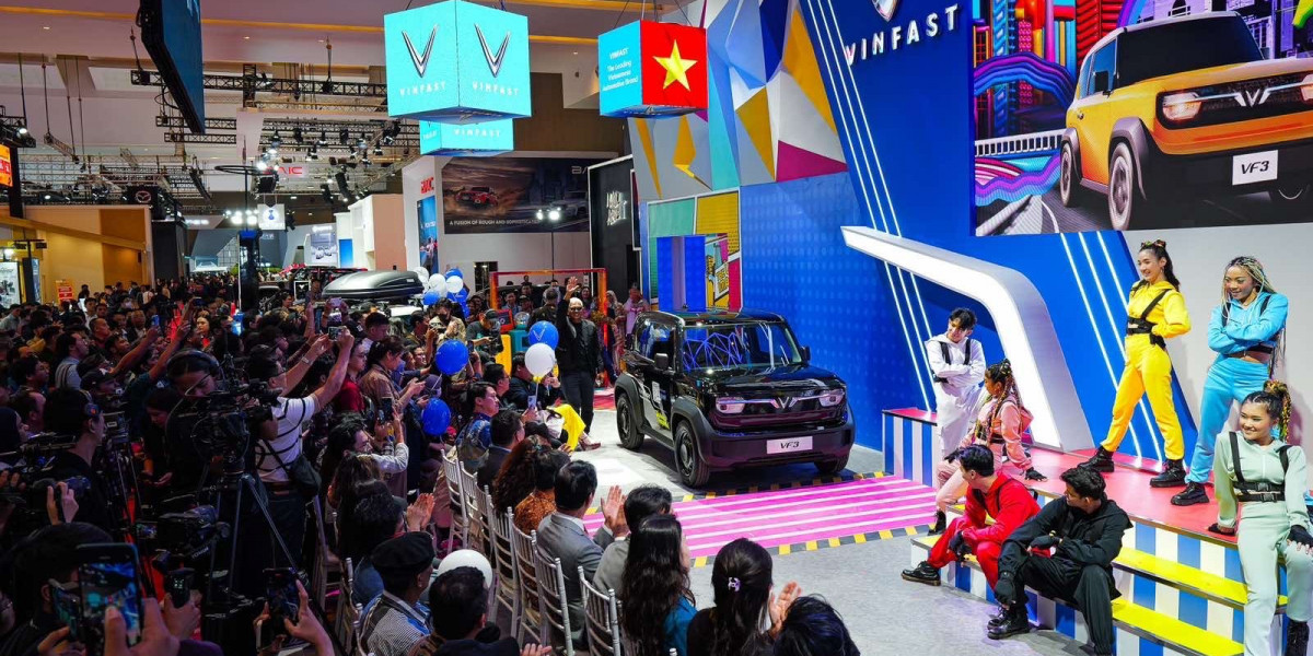 VinFast công bố mở bán mini-SUV VF3 và chính sách miễn phí sạc ô tô điện tại Indonesia