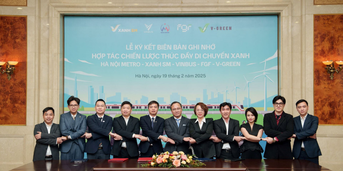 Hà Nội Metro “bắt tay” Xanh SM, VinBus, FGF, V-Green phát triển mạng lưới giao thông xanh