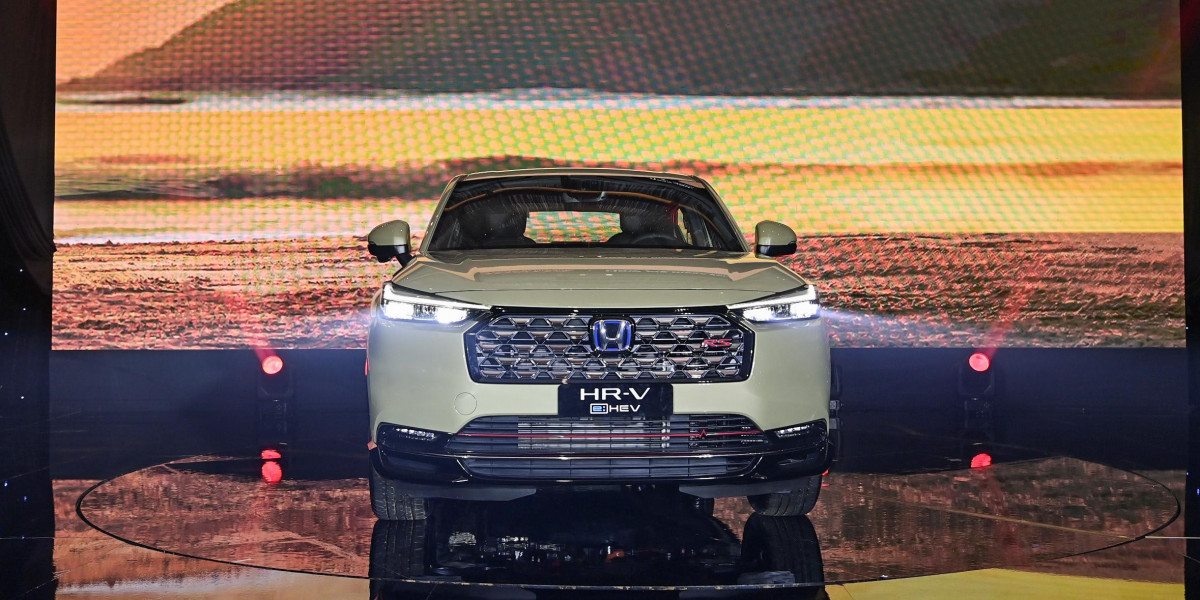 Honda HR-V 2025 chính thức ra mắt: Giảm giá bán, thêm máy hybrid, tăng trang bị