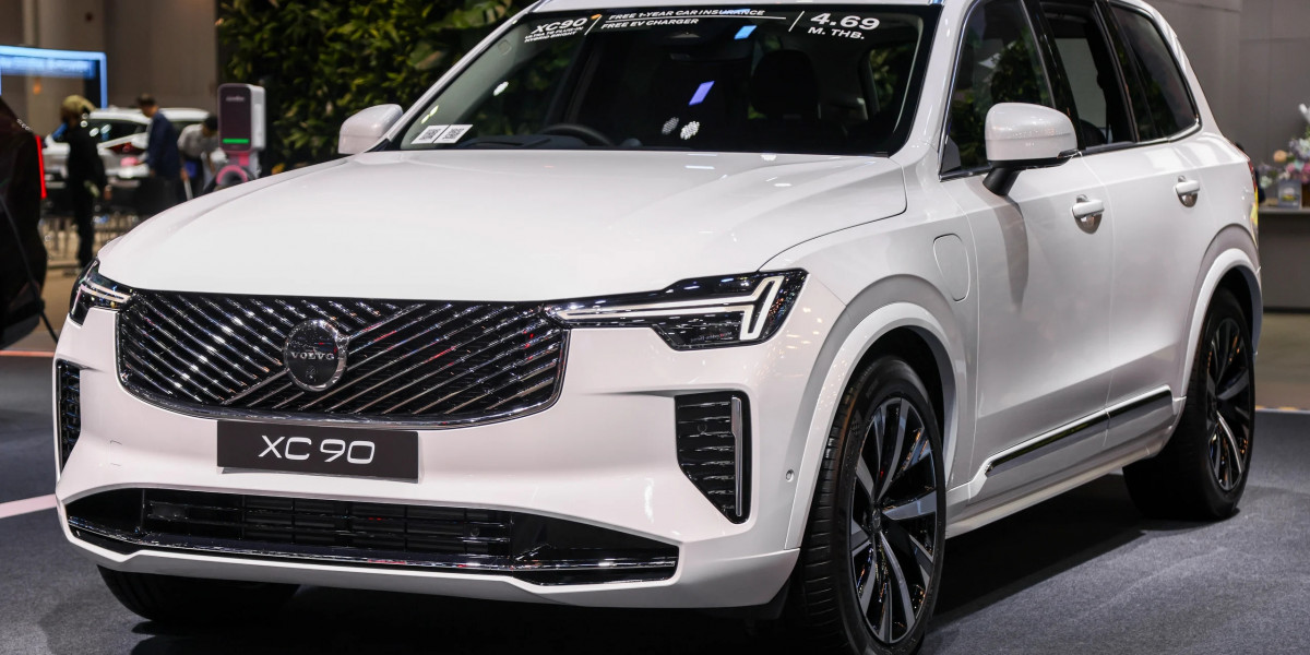 Xem nhanh Volvo XC90 facelift sắp về Việt Nam: Khi xe xăng ngày càng giống xe điện