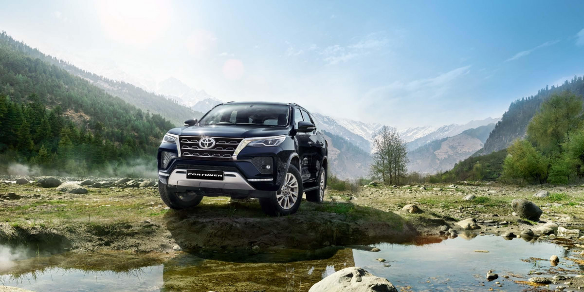 Toyota Fortuner hybrid ra mắt, có hệ thống off-road như Land Cruiser 300
