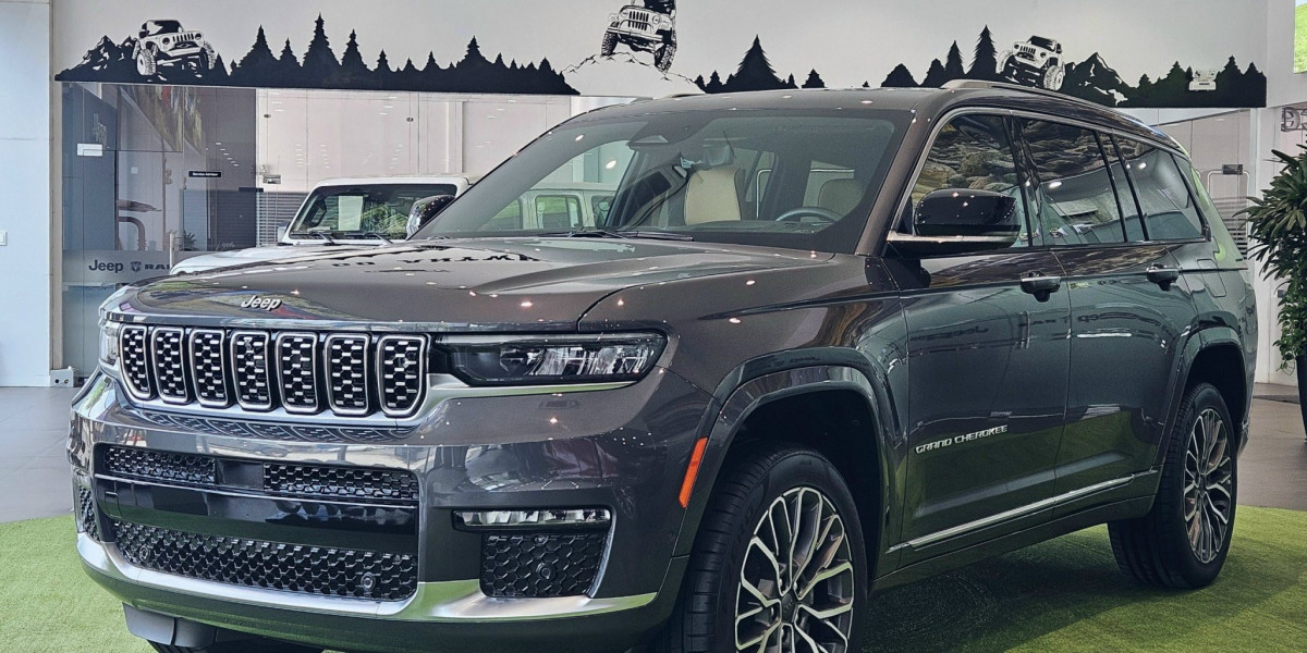 Loạt xe Jeep nhập Mỹ “xả kho”, giảm mạnh 2,6 tỷ đồng tại Việt Nam