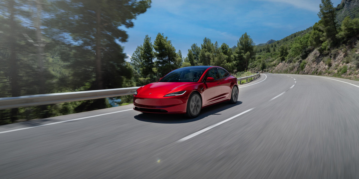 Tesla thêm phiên bản Model 3 chạy được 830km/lần sạc, giá hơn 900 triệu đồng
