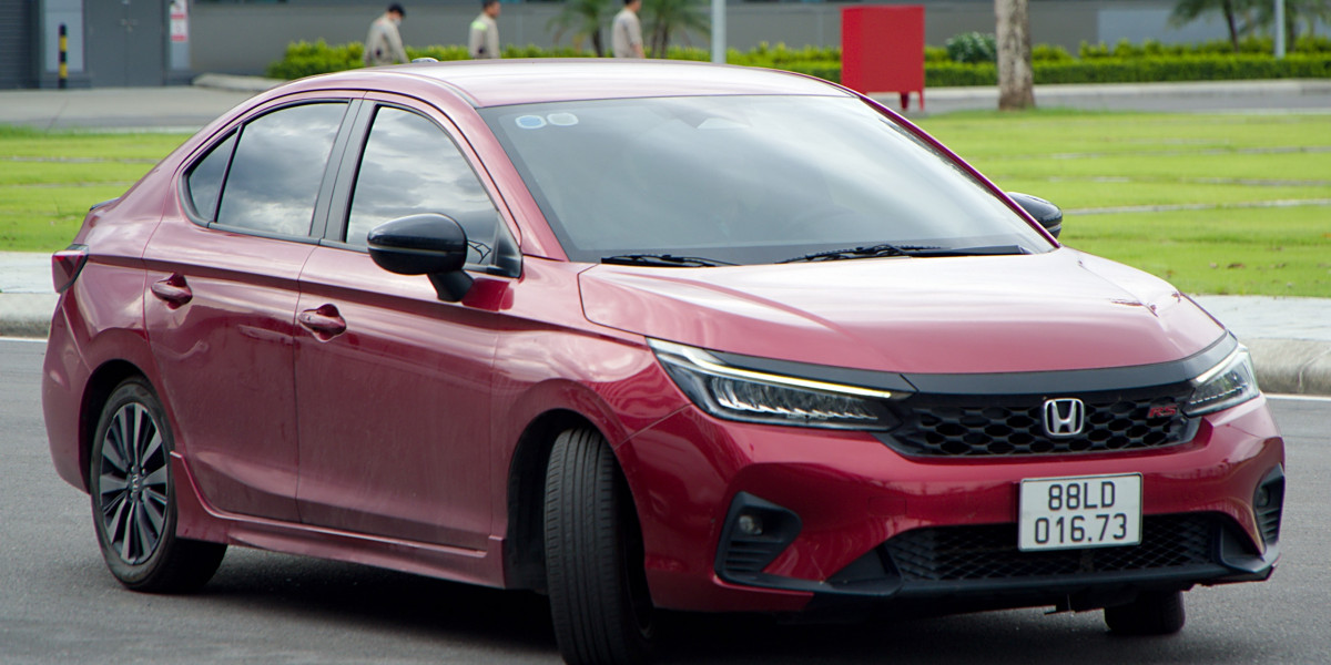 Honda City bứt phá, Hyundai Accent hụt hơi trong cuộc đua "tam mã" sedan cỡ B