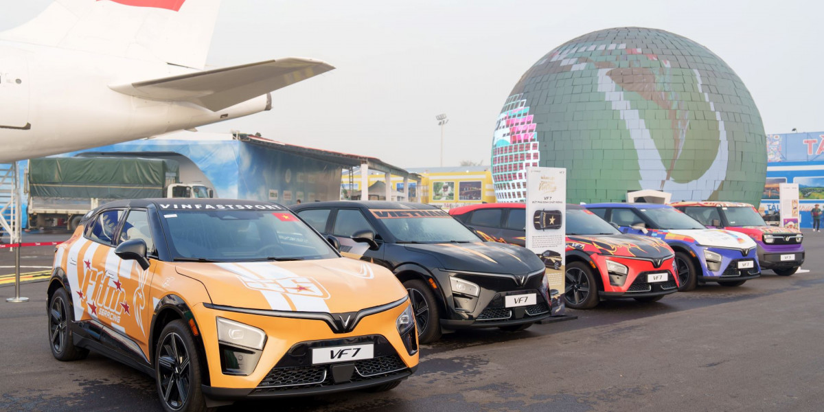 Vượt bão trên VinFast VF 7, người dùng khẳng định: “Đây là chiếc xe đáng tin cậy”