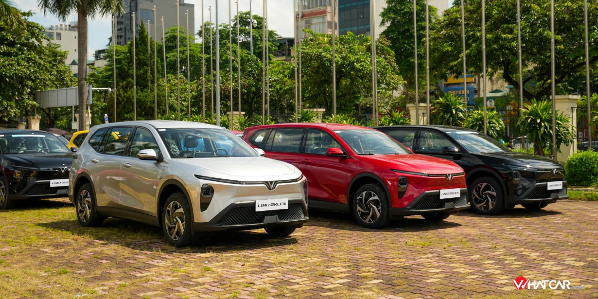 VinFast giao hơn 20.000 ô tô đến khách Việt trong tháng 10 – Limo Green áp đảo Xpander