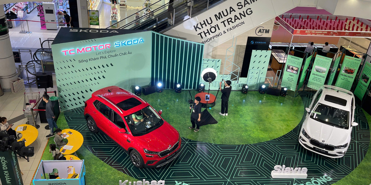 Trải nghiệm xe Skoda tại ngày hội "Gia đình Chill & Feel chất Skoda"