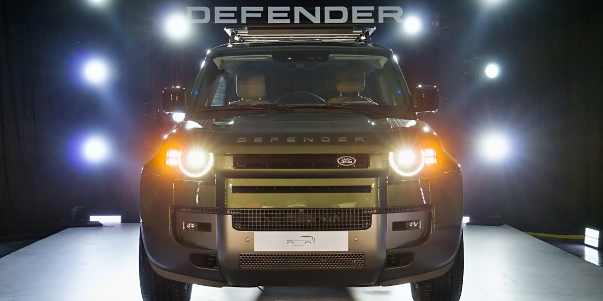 SUV off-road hạng sang Defender 2026 chốt giá 5,1-6,8 tỷ đồng, thêm bản 626 mã lực mạnh nhất lịch sử